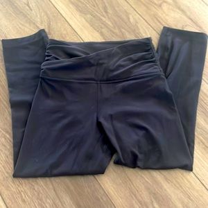 Lululemon crop align with waist detail